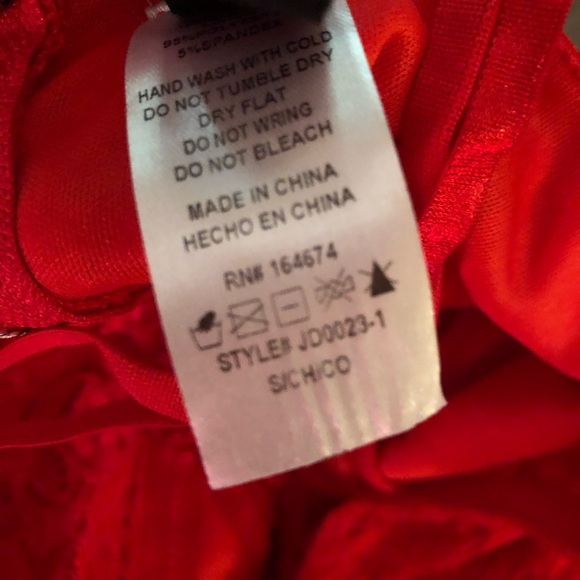 Windsor sexy red dress - Picture 11 of 16